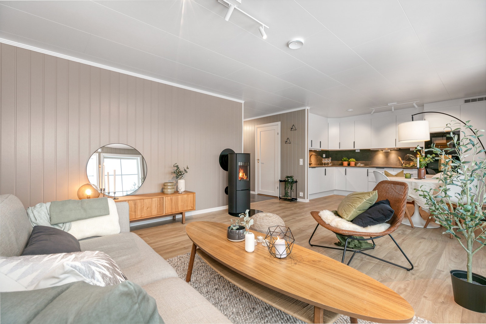 Åpen stue og kjøkkenløsning. Galleribilde