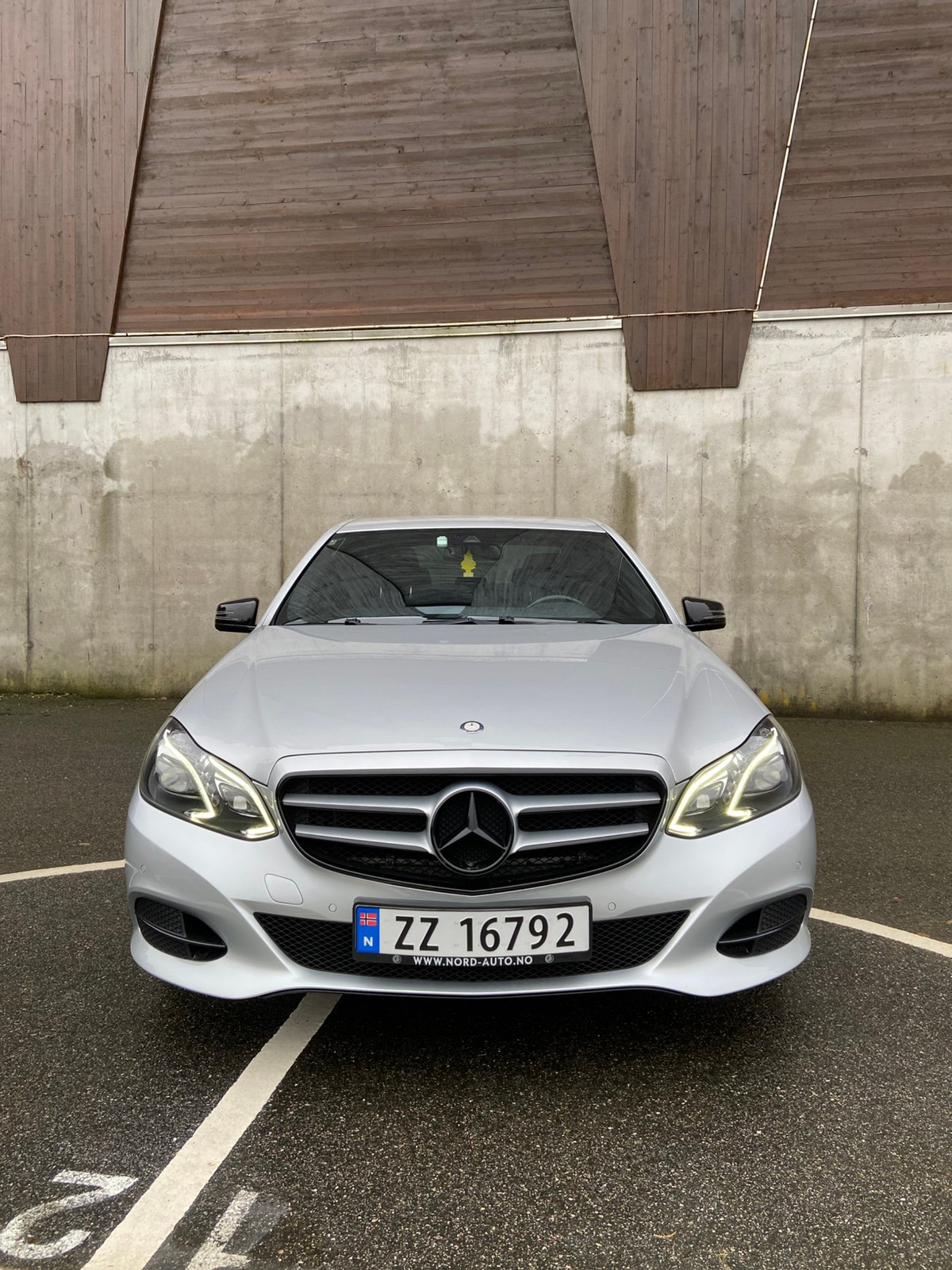 Mercedes-Benz E-Klasse E 200 CDI/AVANTGARDE/BT/SKINN/DAB/ILS/CRUISE/AUTOMAT++ 2