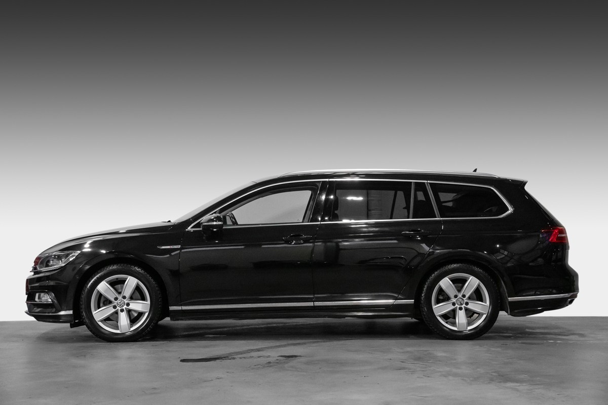 Volkswagen Passat 2.0TDI 190HK DSG 4-MOTION / R-LINE / 19"/ P.VARM / KROK 2