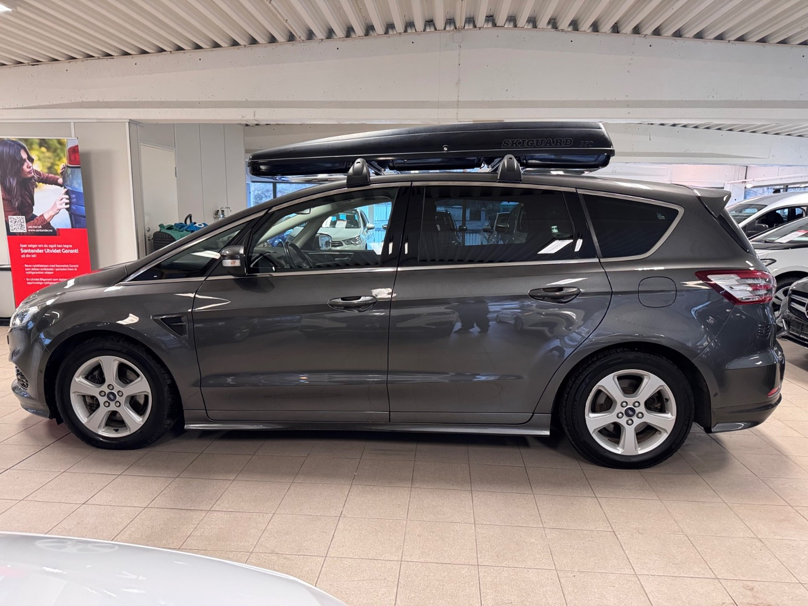 Ford S-MAX 180Hk Aut TITANIUM S AWD Navi Pano DAB+ 7.Seter EU10/26 2