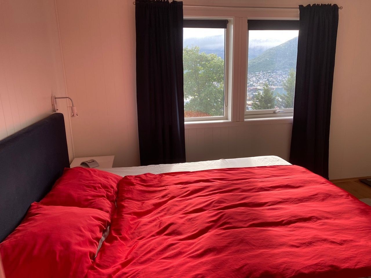 View from the Bedroom Galleribilde