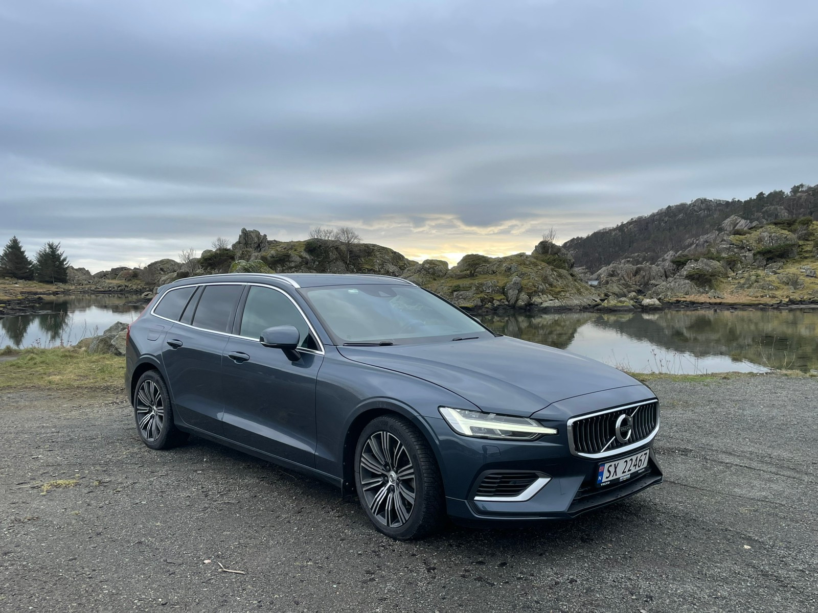 Volvo V60 T8 390hk AWD select