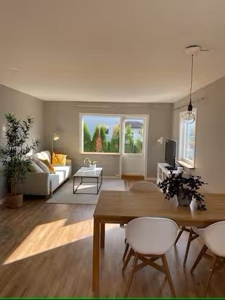 Stue/kjøkken 31 kvm Galleribilde