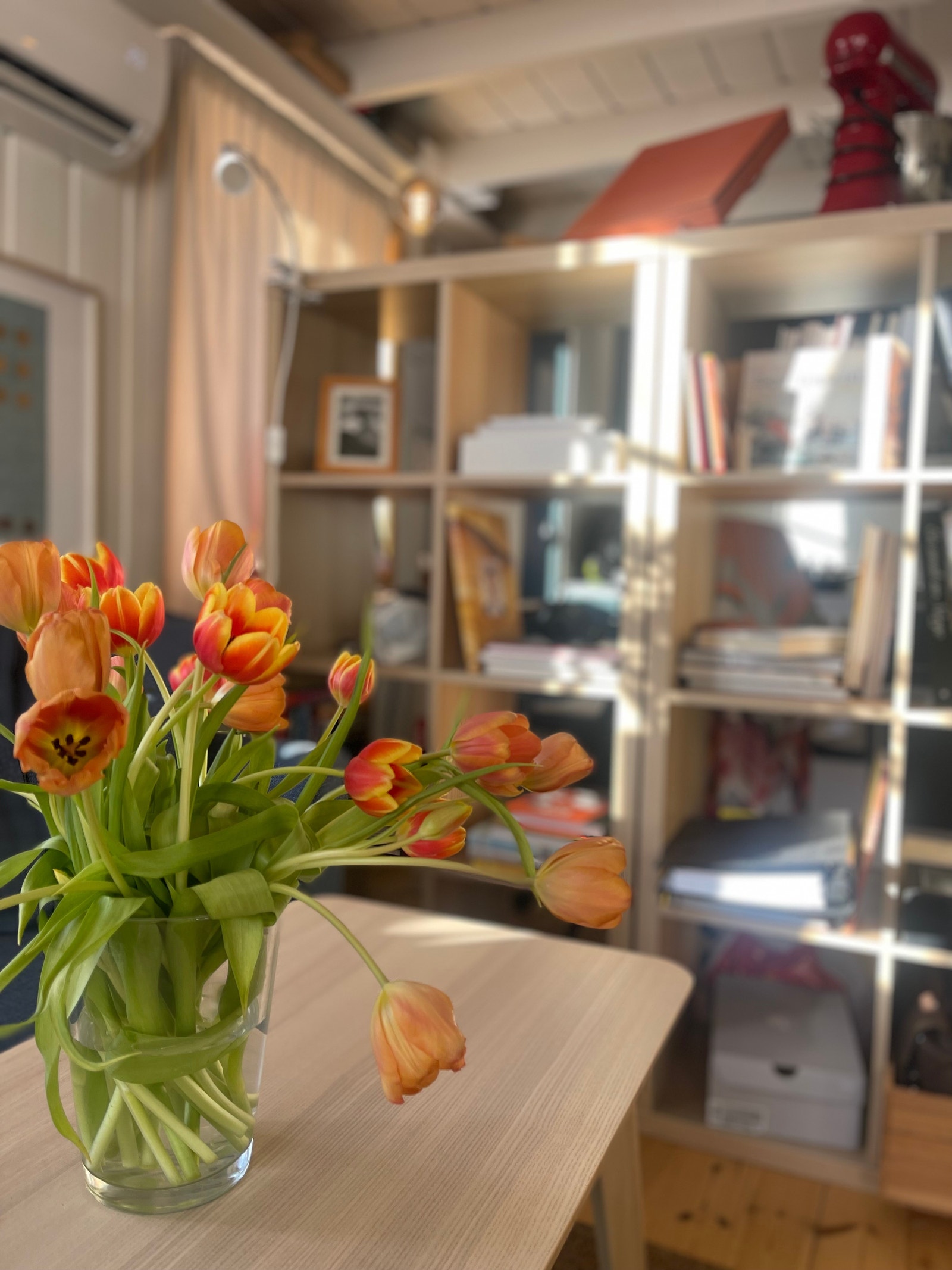 stue mot kjøkken Galleribilde