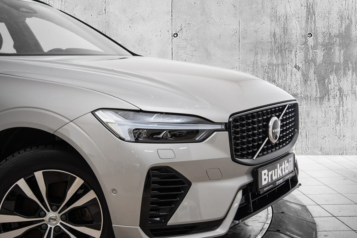 Volvo XC60 Recharge T6 R-Design SEMI.EL.HF|360|H&k|PANO|ACC++ 3