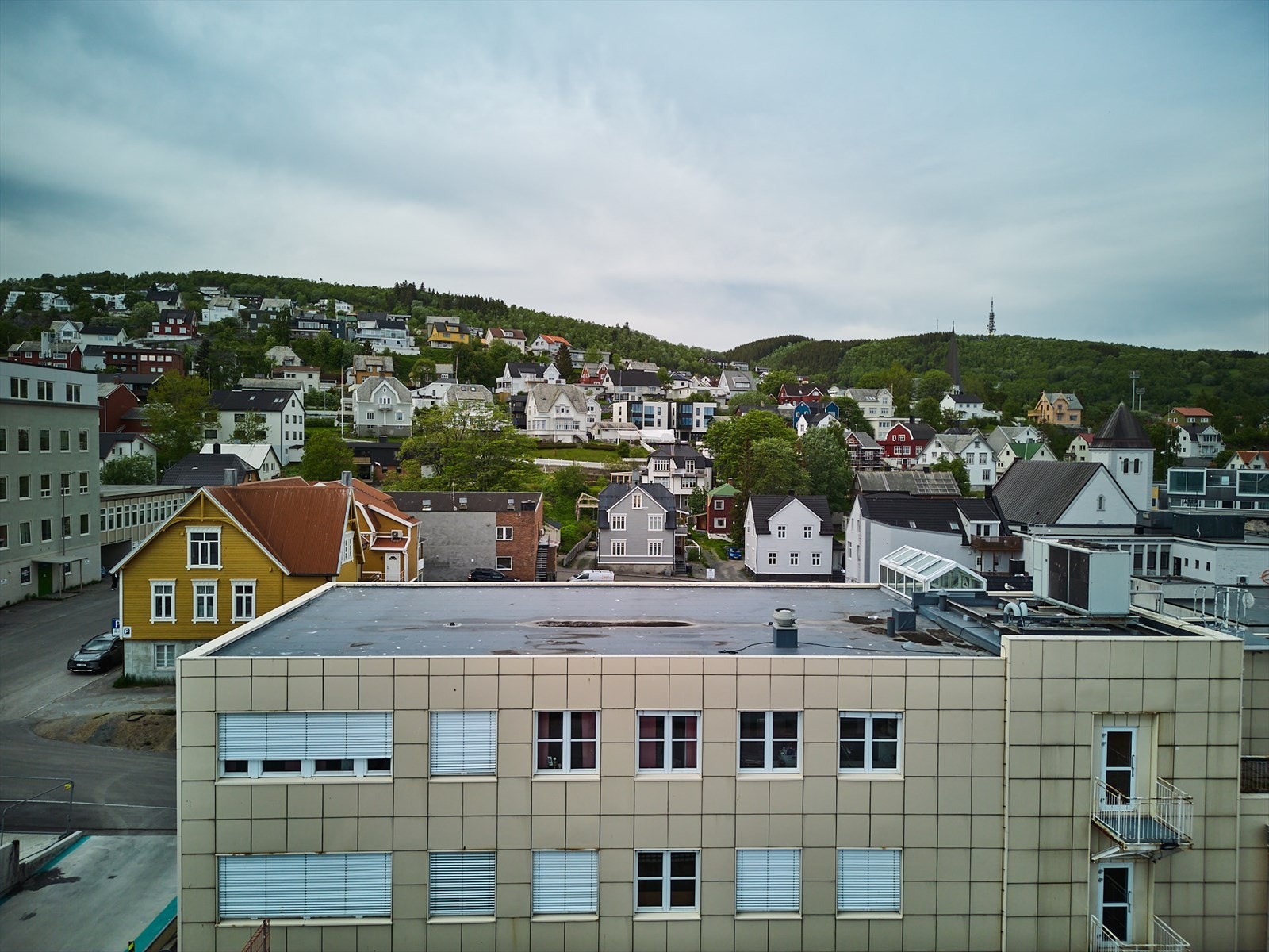 Utsikt mot kveldssol i vest Galleribilde