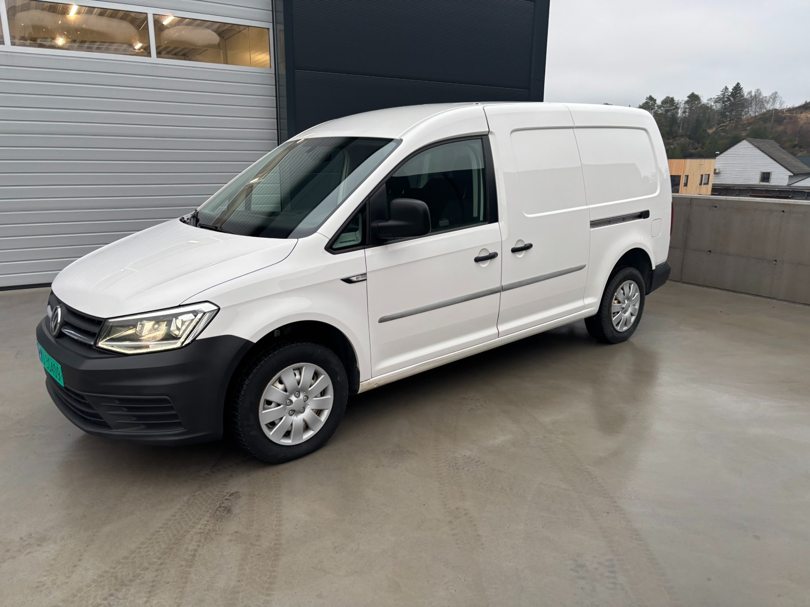 Volkswagen Caddy Maxi 2.0-122 D 4MOTION 2xSkyv comfortvegg, innredning 2
