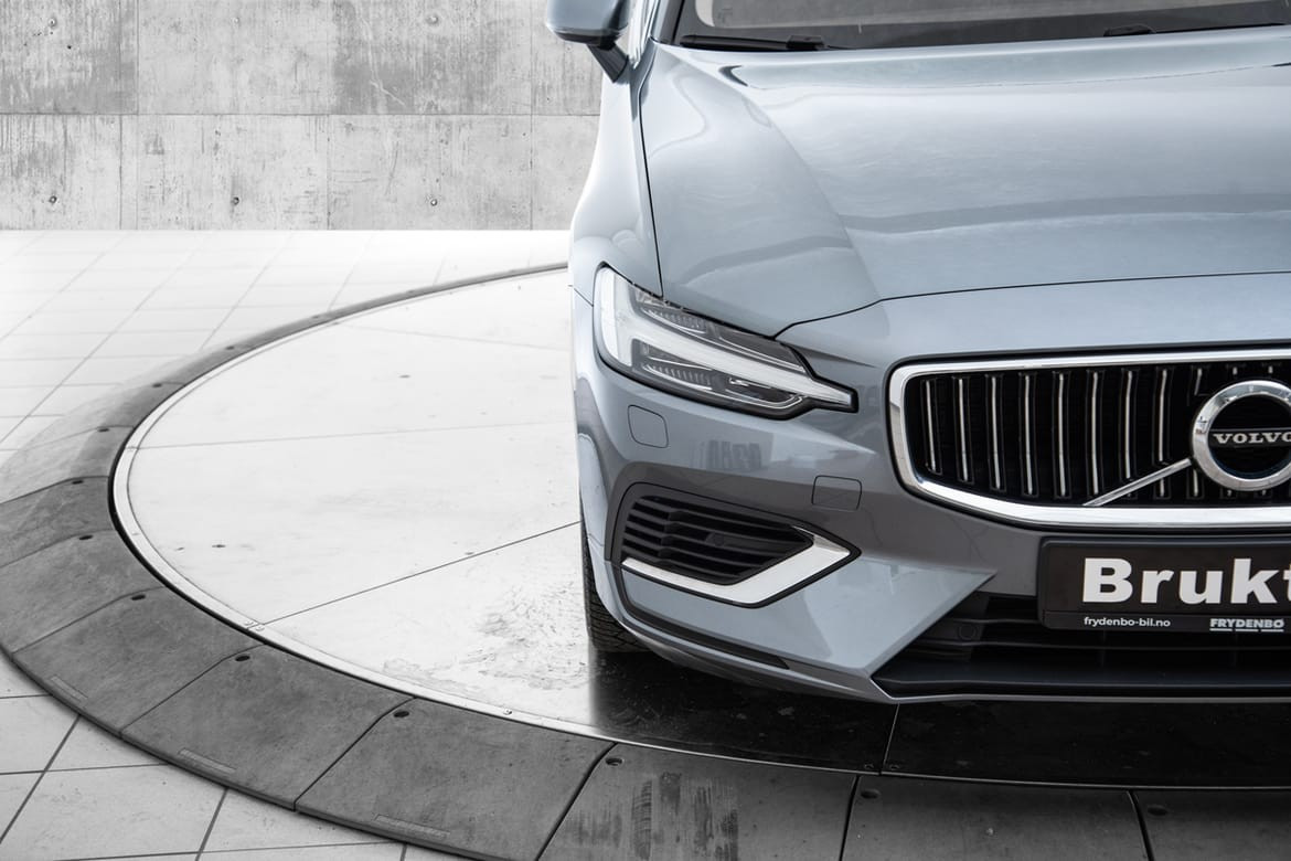 Volvo V60 Recharge T6 Inscription SEMI.EL.HF|LYS.PK|H&K|19"|ACC 3