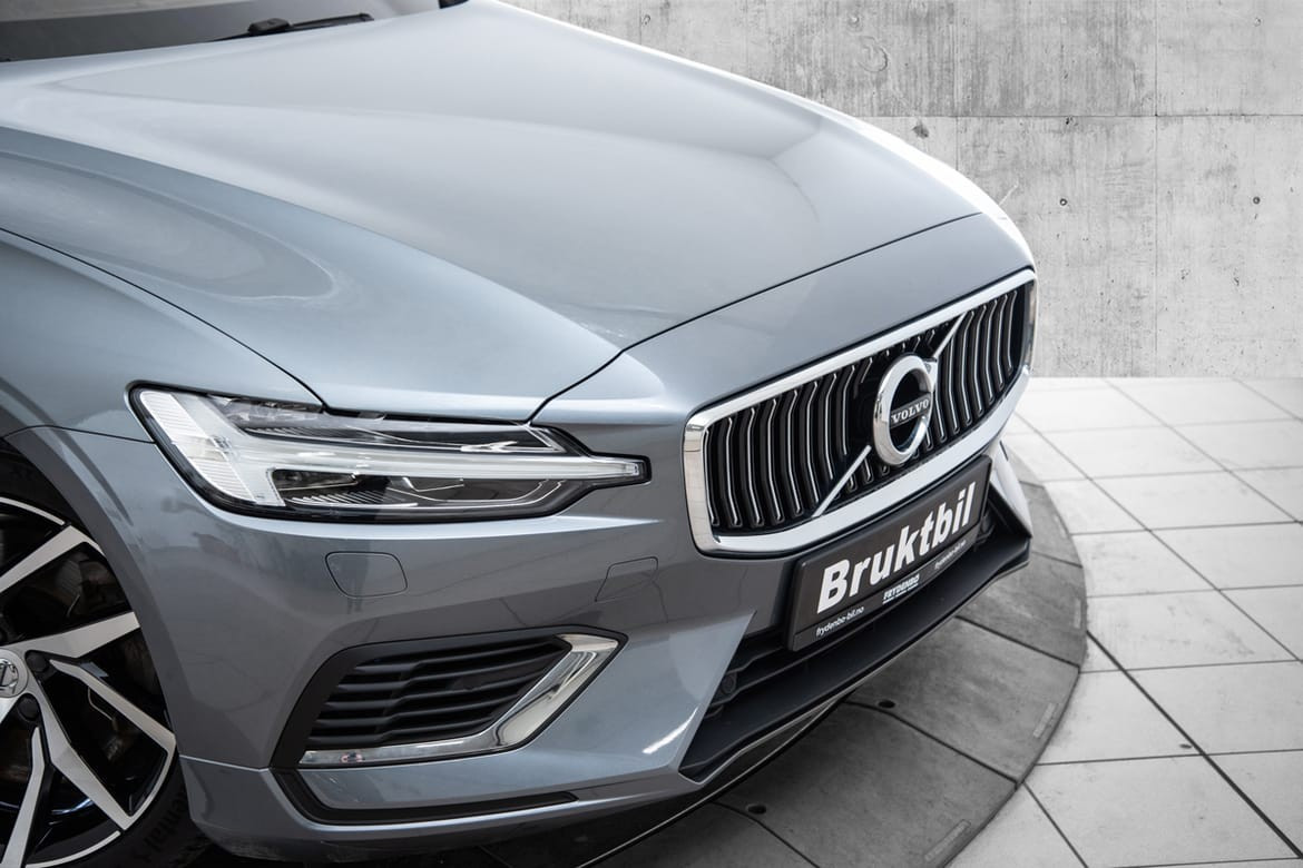 Volvo V60 Recharge T6 Inscription SEMI.EL.HF|LYS.PK|H&K|19"|ACC 2