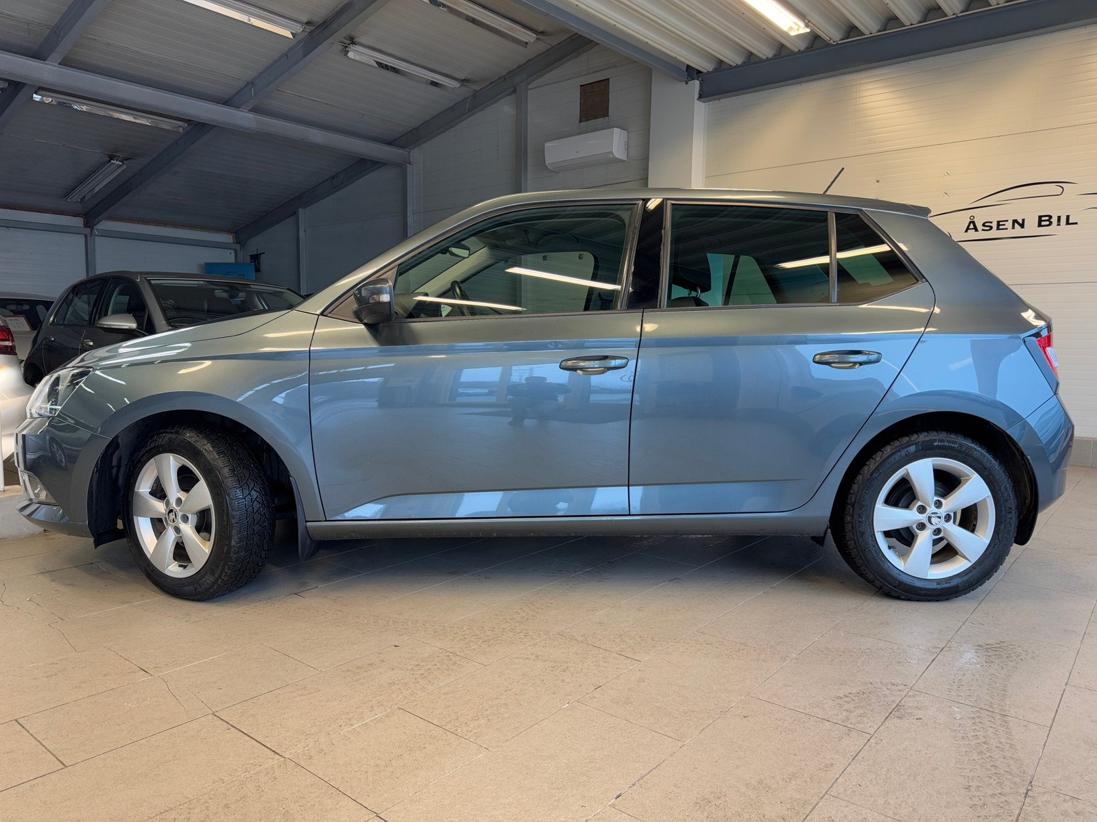 Skoda Fabia 1.2-TSI-90HK*P.SENSOR*CRUISE*MULTIRATT*DAB*BT*AUT-KLIMA 2