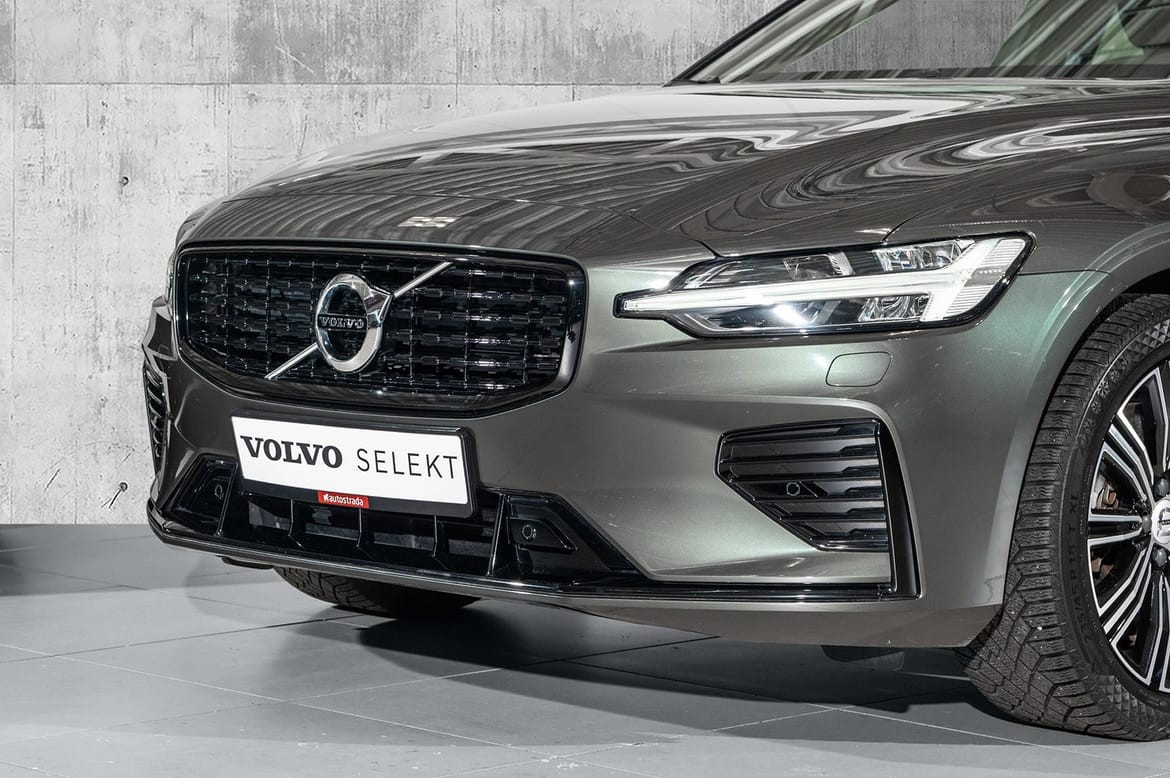 Volvo V60 T6 AWD R-DESIGN/KROK/H&K/MINNE/LAV KM! 2