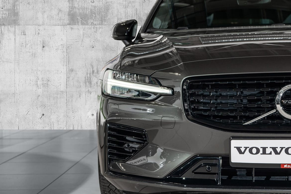 Volvo V60 T6 AWD R-DESIGN/KROK/H&K/MINNE/LAV KM! 3