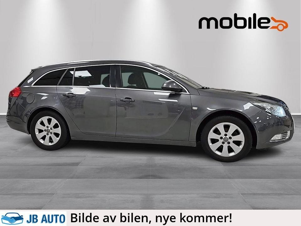 Opel Insignia SPORTS TOURER / 2.0cdti 110 hk / EU sep 26