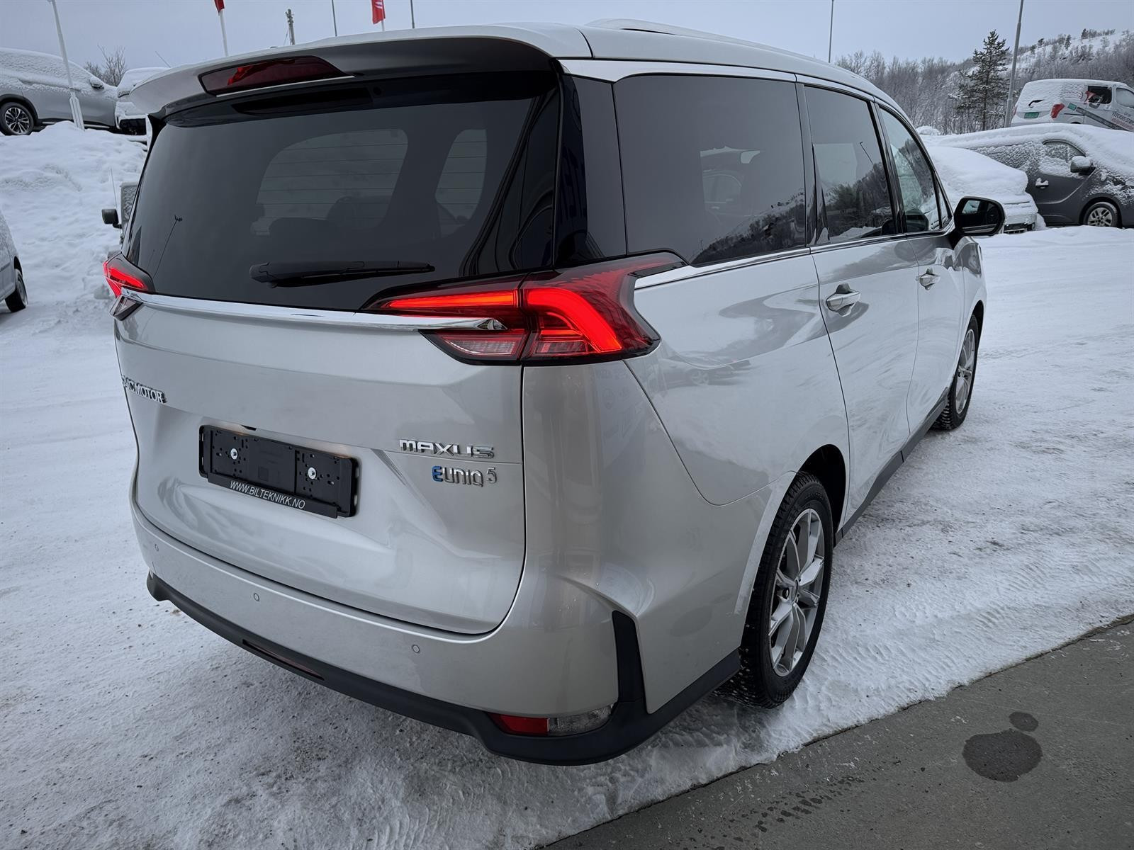 Maxus Euniq 5 52kWt 177hk Exclusive varebil, kan leveres som 7seter 3