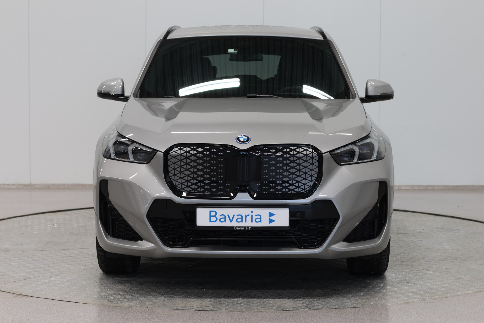 BMW iX1 xDrive30 Fully Charged Premium E. (K) H/K,Krok,Head up! 2