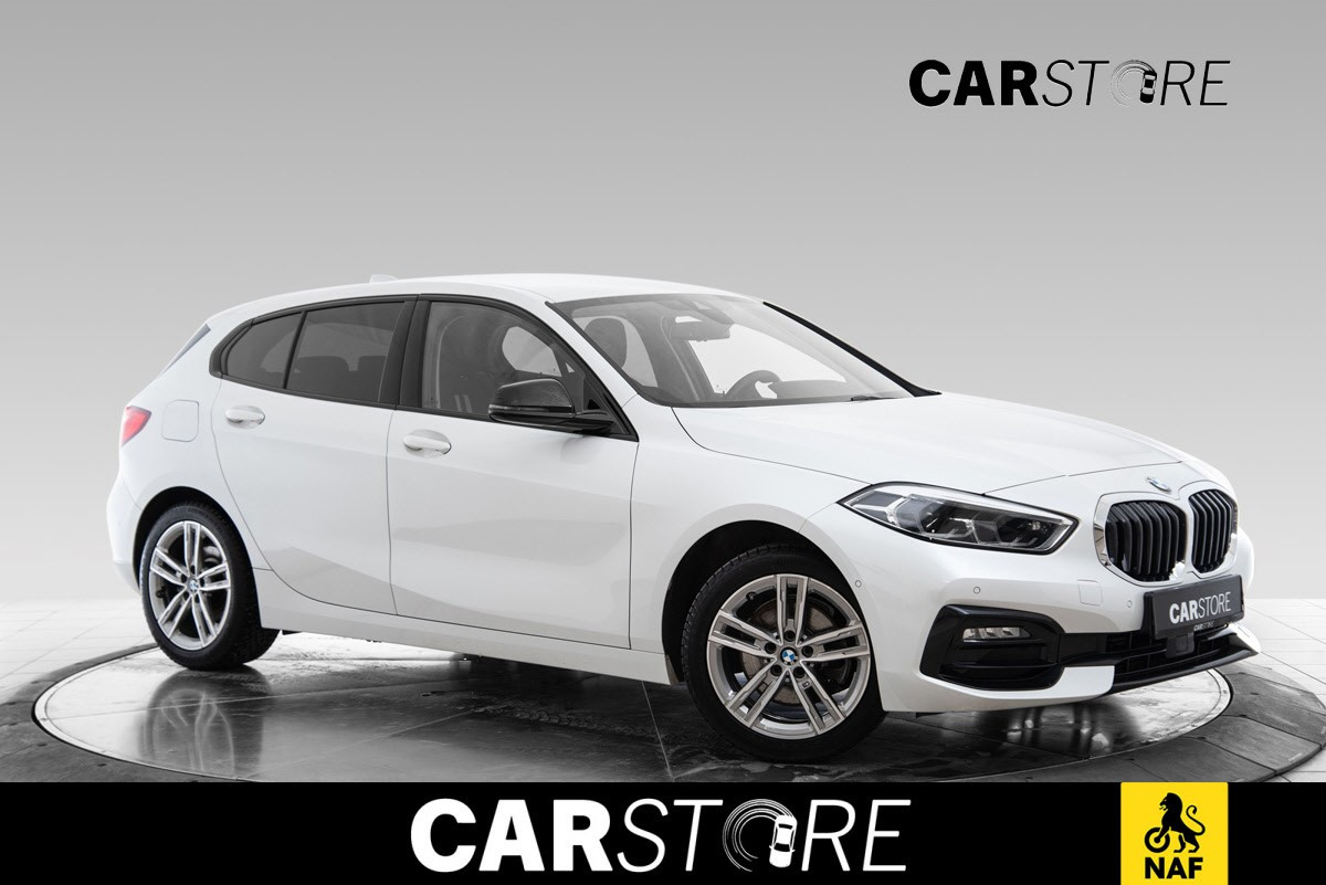 BMW 1-serie 118i aut SportLine/ACC/HeadUp/Sportsseter/LED/Rattvarme