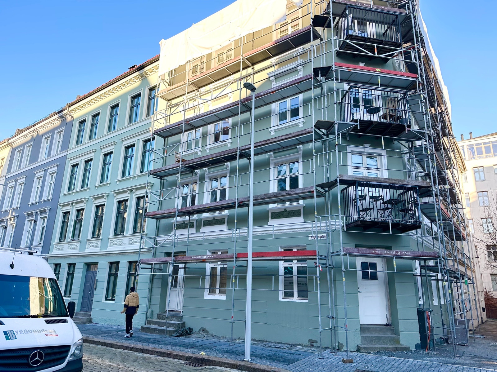 Velkommen til NYGAARD APARTMENTS! Nyoppussede leiligheter klar til sommeren 2025! Galleribilde