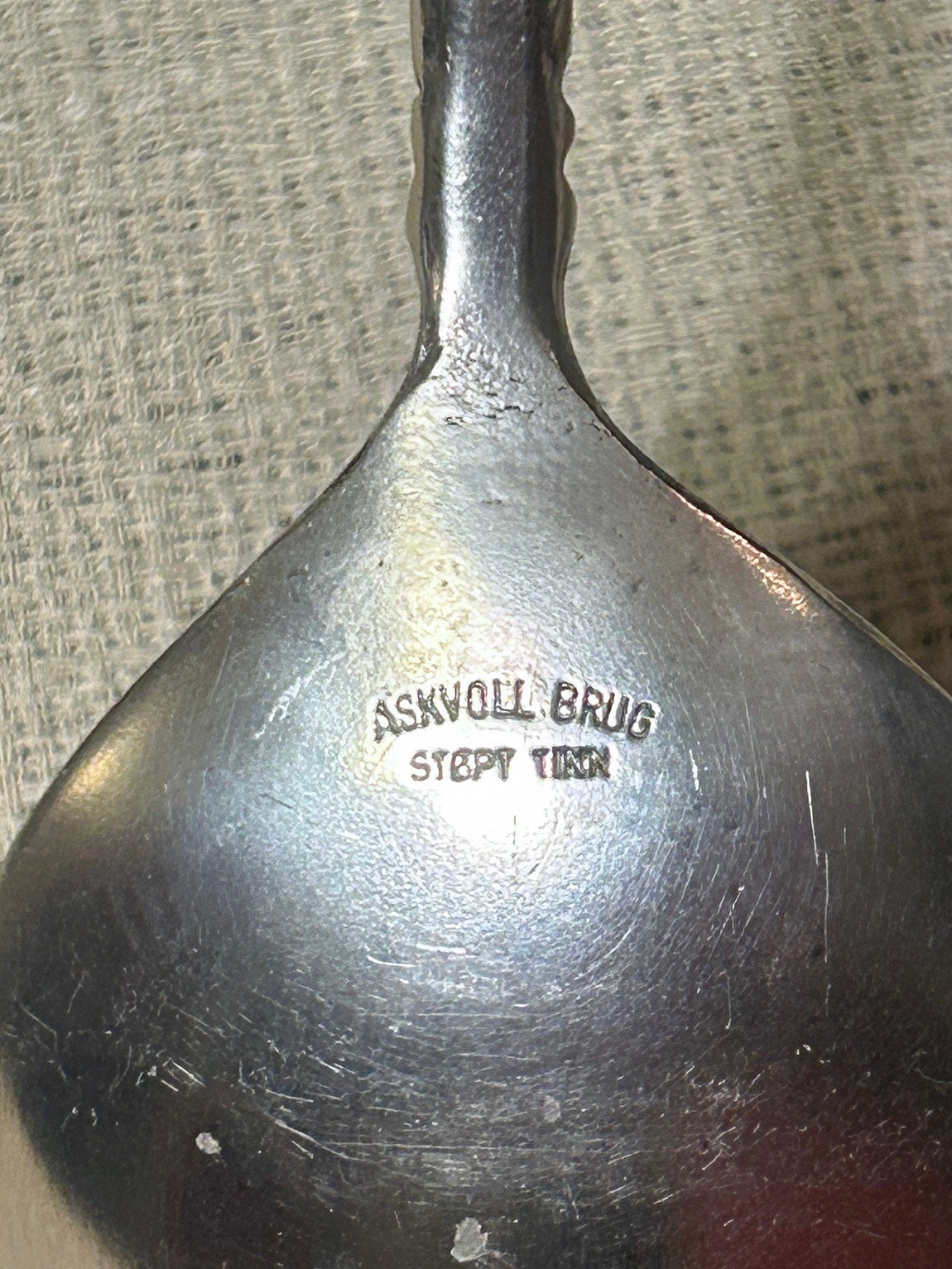 ASKVOLL BRUG STØPT TINN made in Norway il_fullxfull.3714614767_r622.jpg