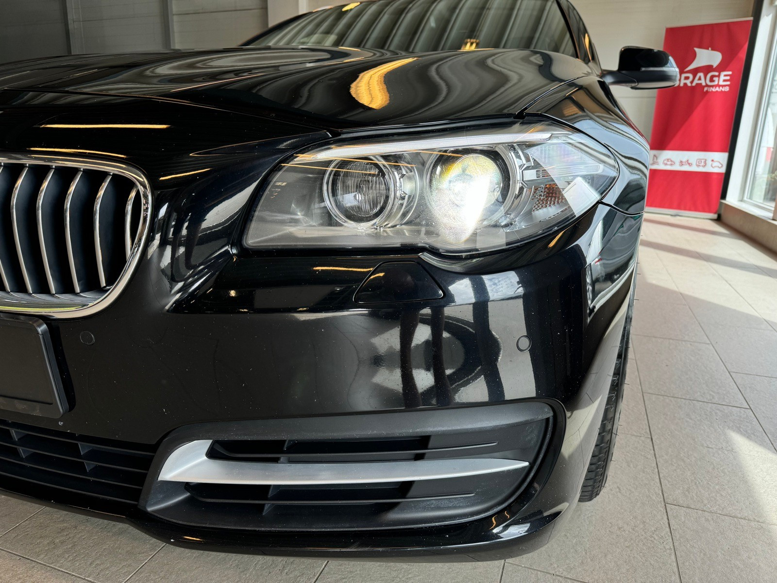 BMW 5-serie 525 DAT*218 HK*xDRIVE/Navi/Head-up/Skinn/Sport/H&K/Dab+ 3