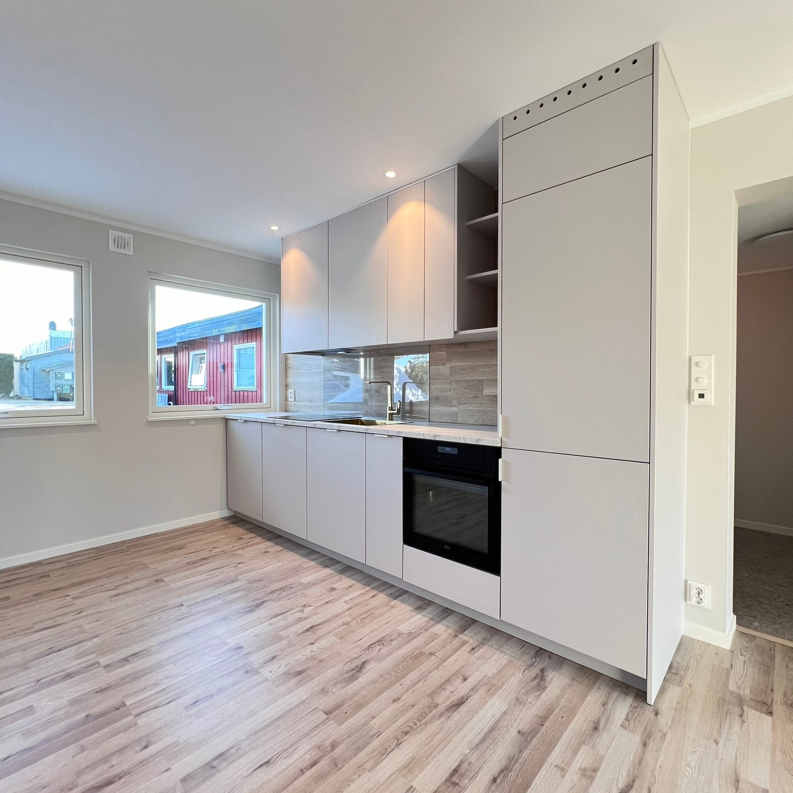 Profilert BLUM kjøkken fra 2023 Galleribilde