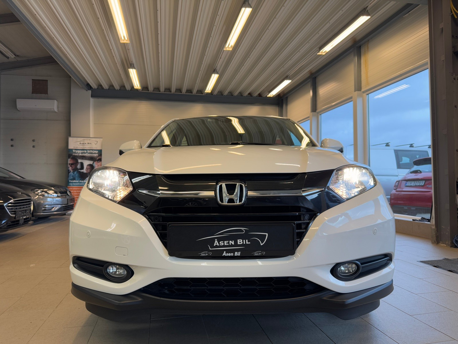 Honda HR-V 1.5-131HK-AUTOMATGIR*LANE-ASSIST*P.SENSORER*NAVI*LAV-KM 3