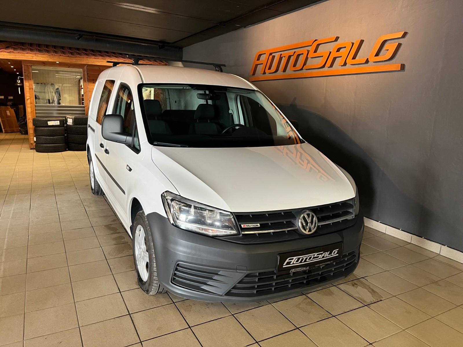 Volkswagen Caddy Maxi 2.0liter 122hk 4Motion Led/Krok/Webasto/Comforvegg/DAB+ 2