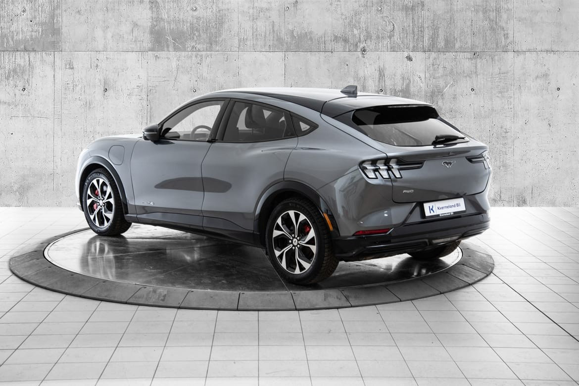 Ford Mustang Mach-E Ford Mustang Mach-E SR/AWD 2021 3