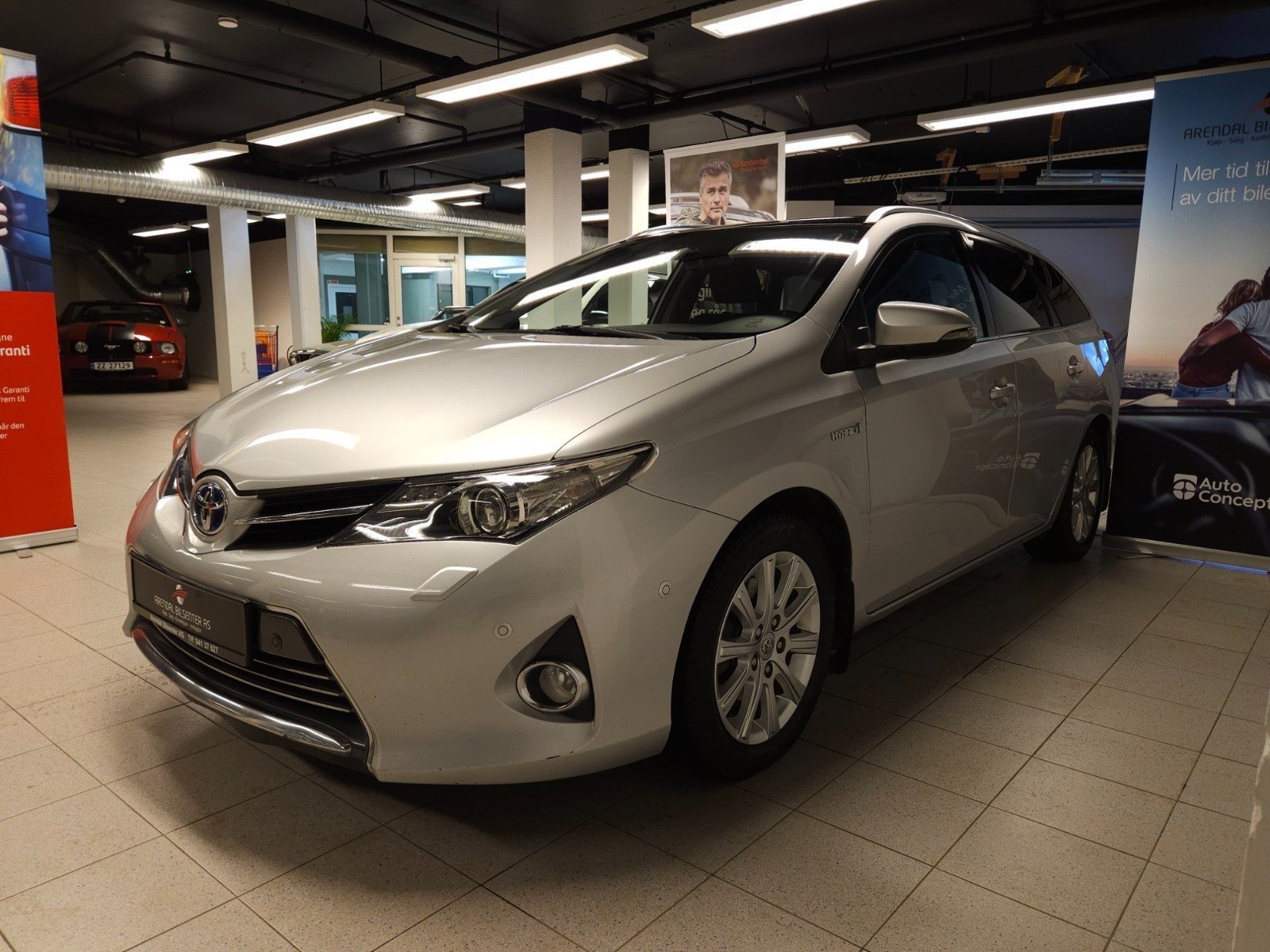 Toyota Auris EXECUTIVE / 136HK / NAVI / PANORAMA / R.KAMERA ++ 3