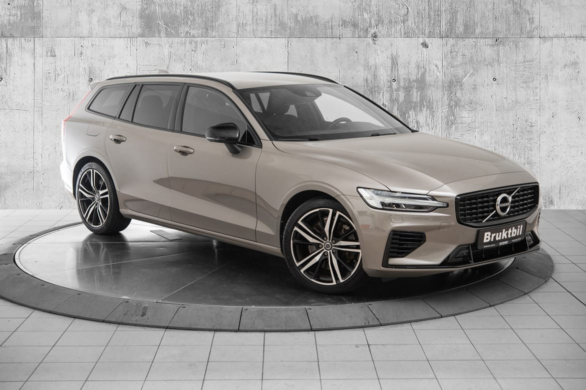 Volvo V60 Recharge T6 R-Design HFESTE|PANO|RKAM|H&K|NAVI++