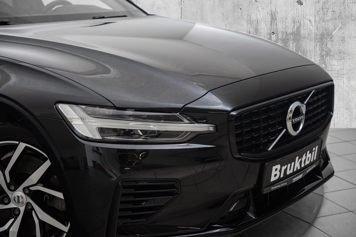 Volvo V60 Recharge T6 R-Design SEMI.EL.HF|H&K|SUB|19"|NAV.PRO+ 3