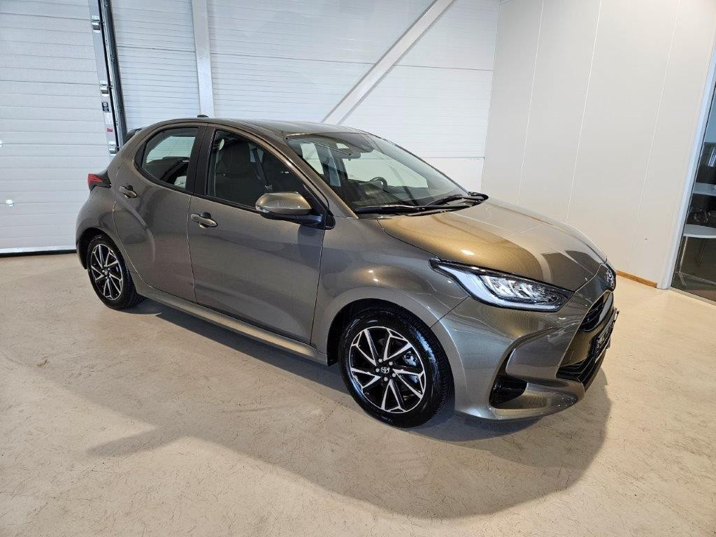 Toyota Yaris 1,5 Hybrid Active Tech RYGGEKAMERA ,AUTOMAT 2