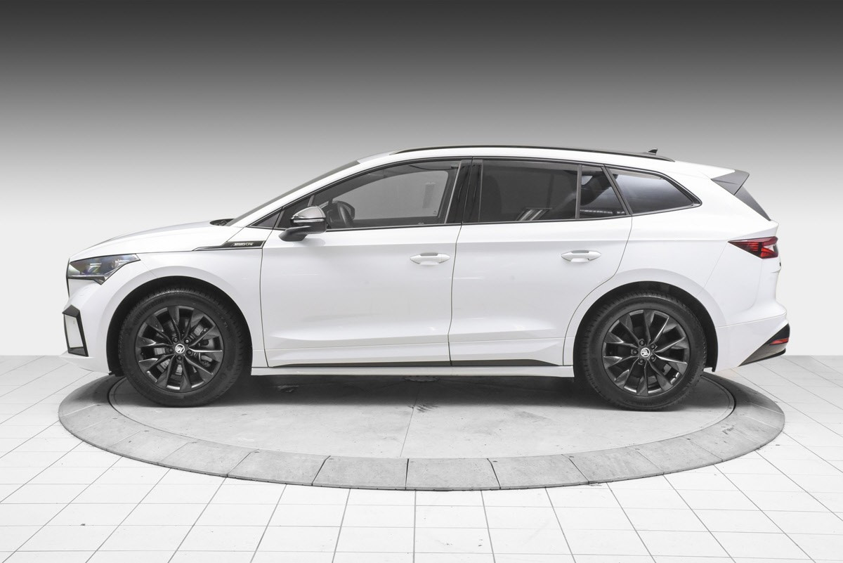 Skoda Enyaq iV80X Sportline HFESTE | 20" | KAMERA | MATRIX | HUD ++ 3