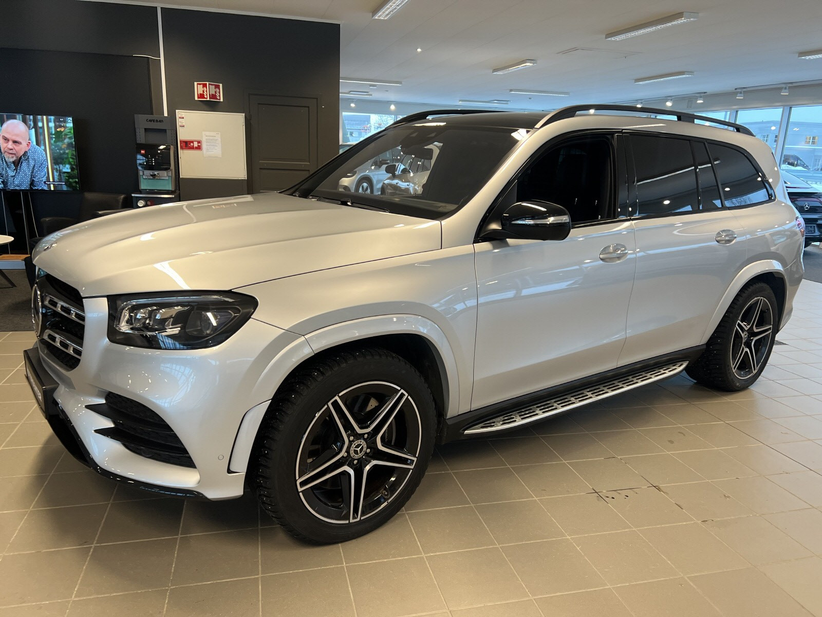 Mercedes-Benz GLS 400d 4MATIC AMG VARE 3