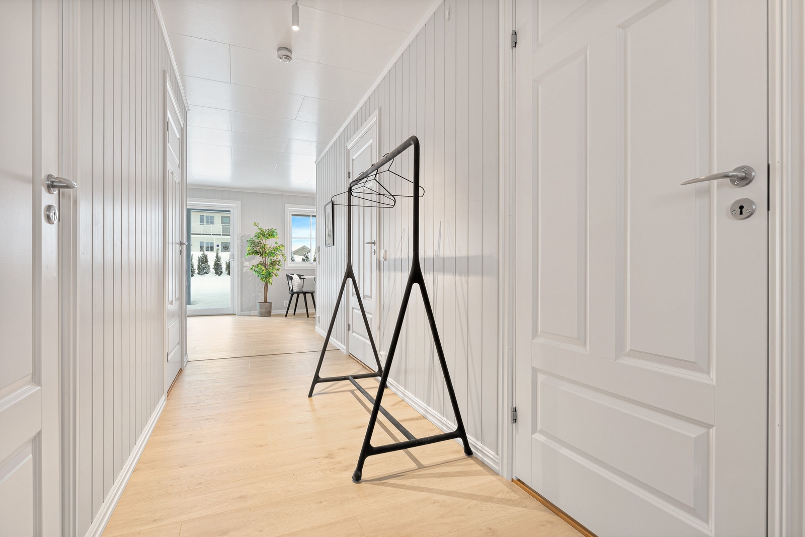 Gang sett mot stuen Galleribilde