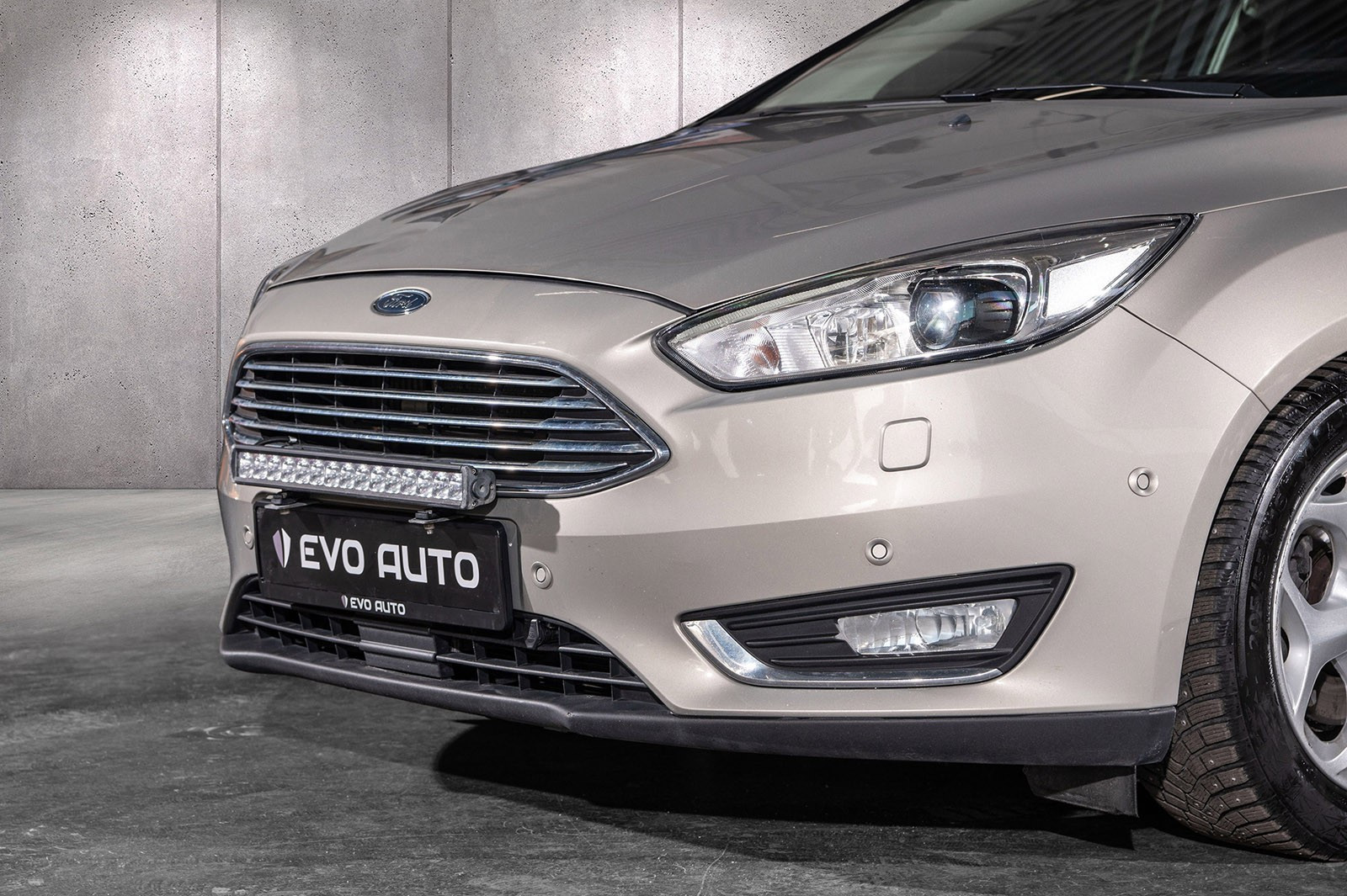 Ford Focus 1.5 TDCi (120 HK) AUTOMAT NAVI ACC R.KAM DAB H.FESTE 2