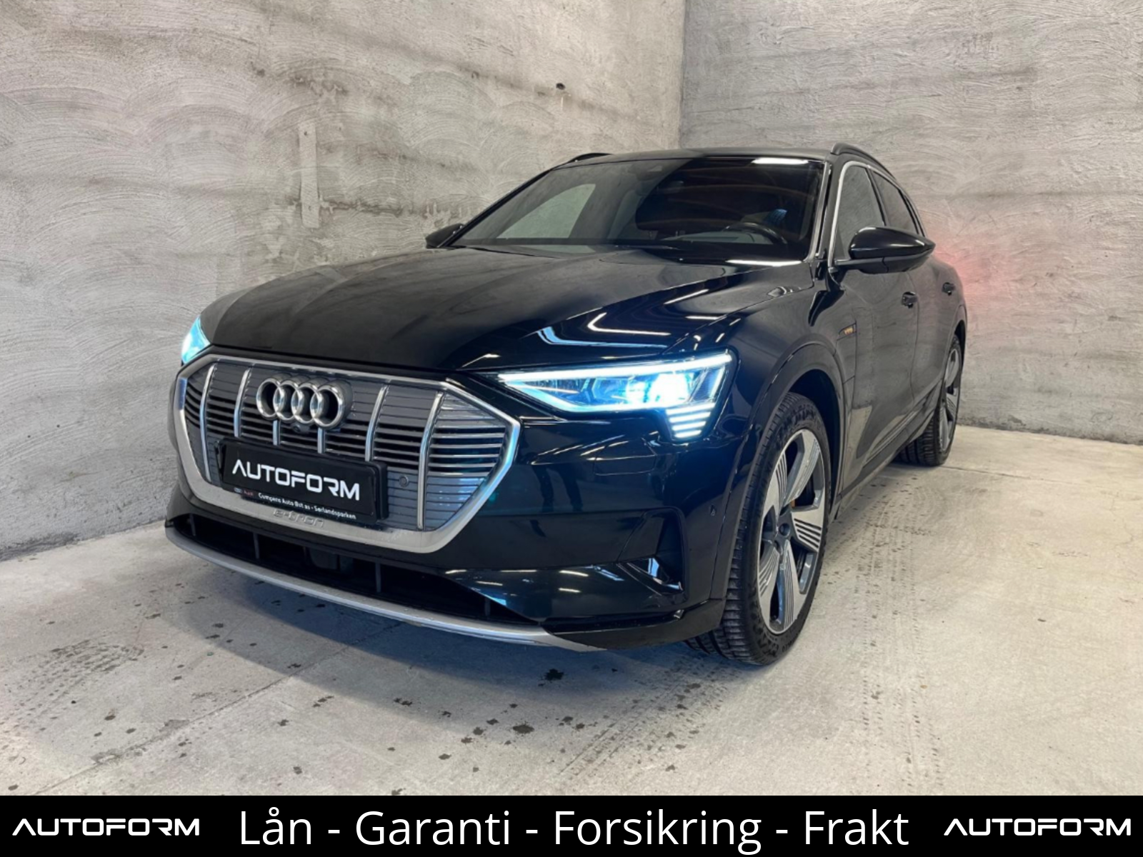 Audi e-tron 55 Limited, Krok - Skinn - Panorama - Luft - Ny service