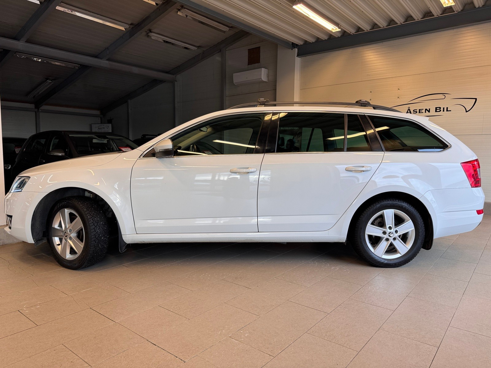 Skoda Octavia 116HK-TSI-DSG-AUT*WEBASTO*CANTON*KAM*ACC*DELSKINN*DAB+ 2