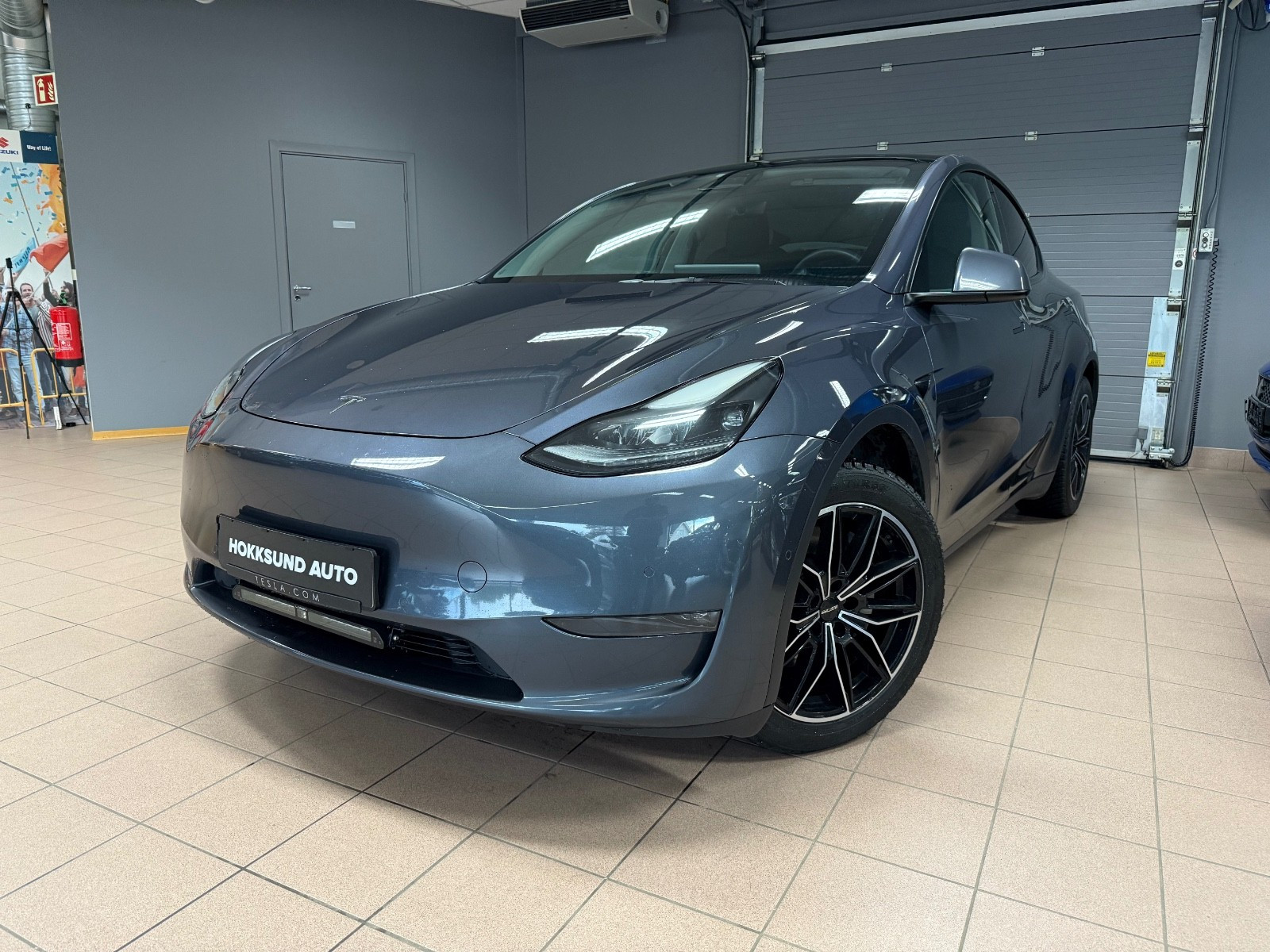 Tesla Model Y LONG RANGE AWD/Enhanced Autopilot/V.Pumpe/R.Varme++ 2