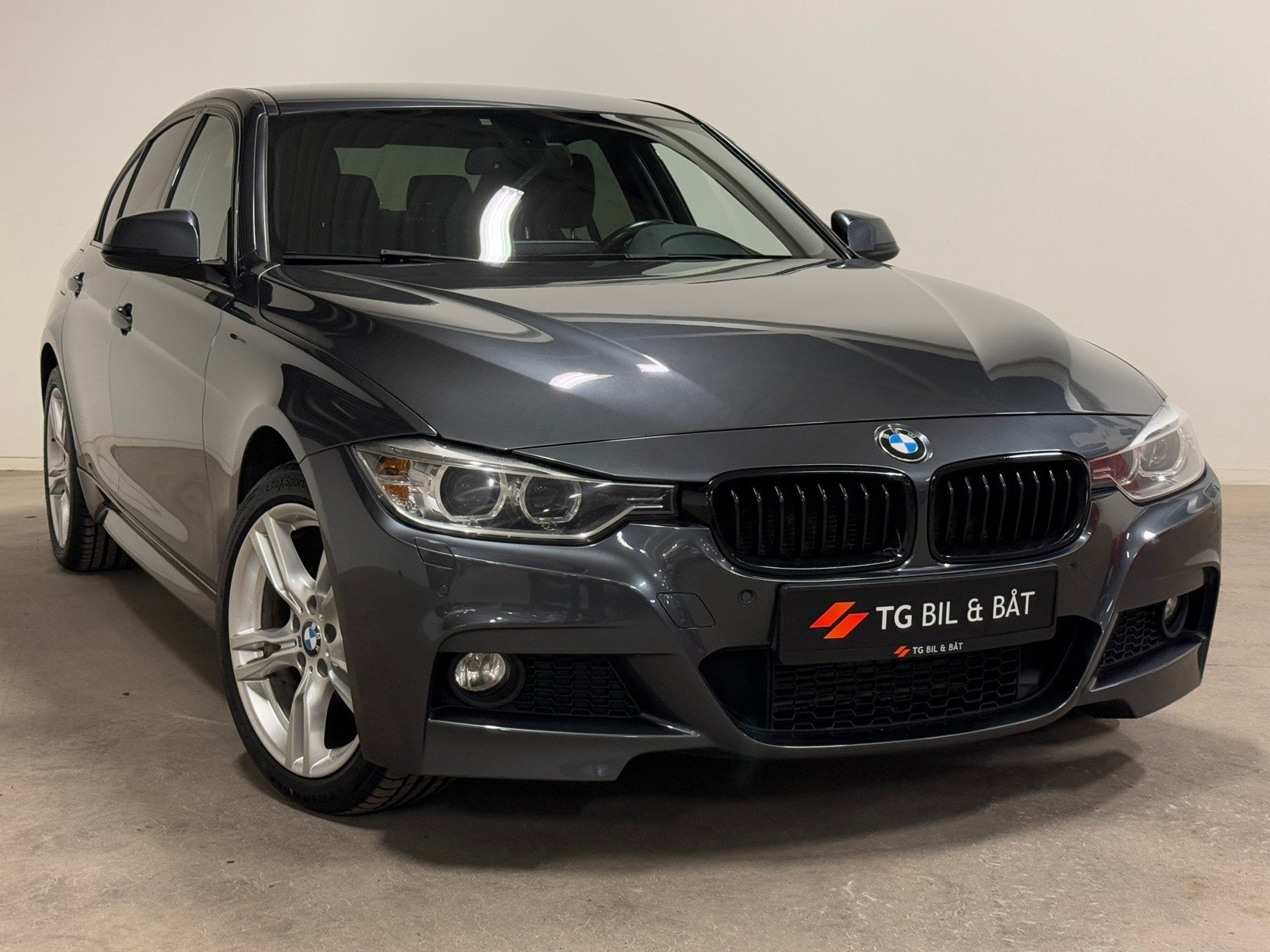 BMW 3-serie 320i xDrive 184HK M-Sport - XENON/DAB/HIFI/PDC/KROK +++ 2
