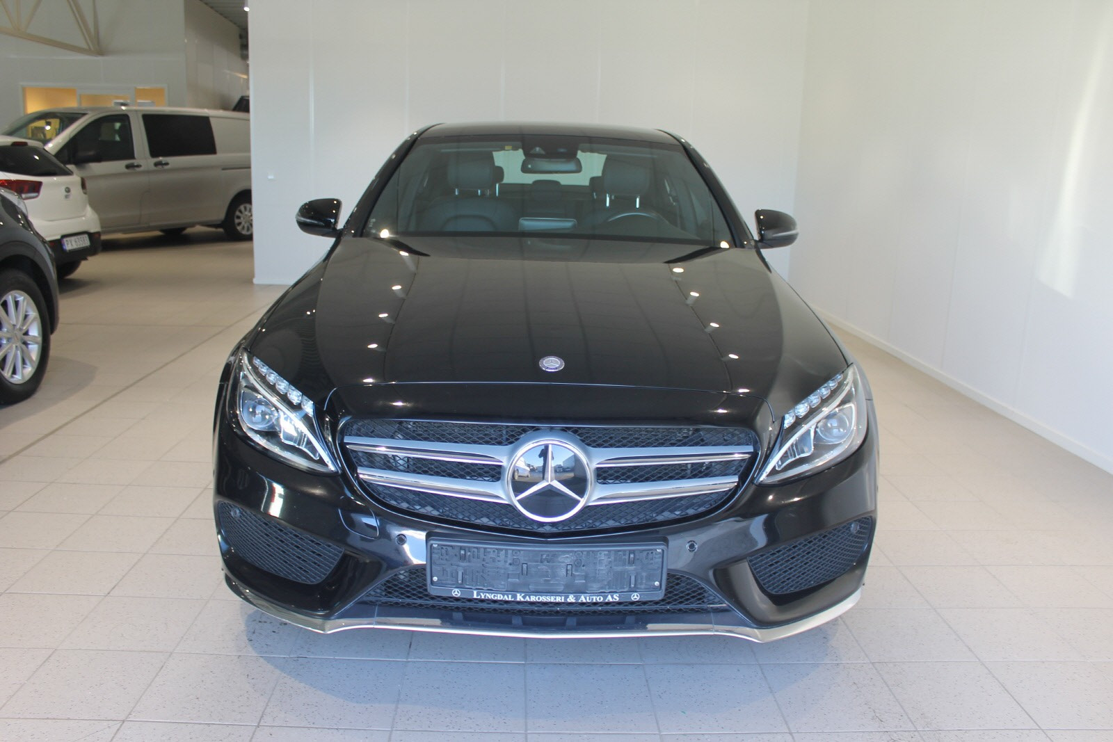 Mercedes-Benz C-Klasse C220d 4MATIC aut 2