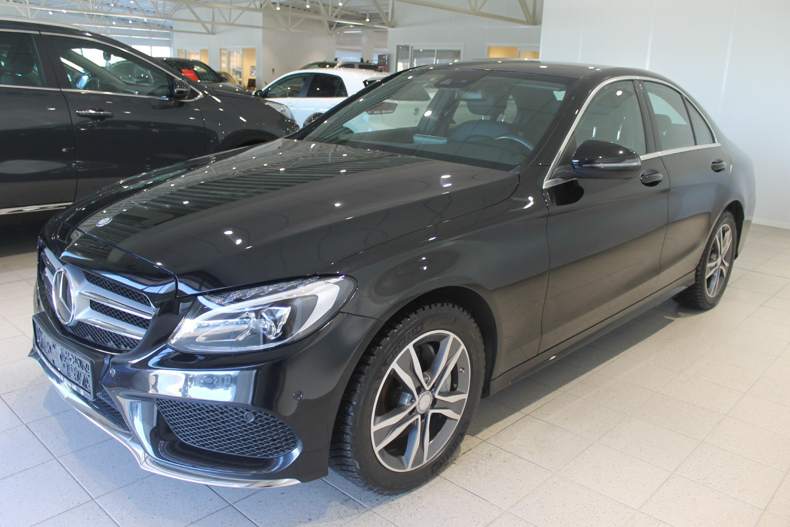 Mercedes-Benz C-Klasse C220d 4MATIC aut 3