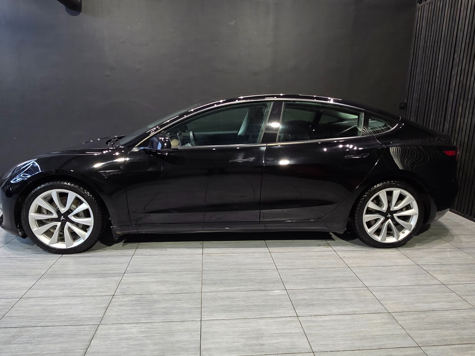 Tesla Model 3 Long Range/AWD/Premium/Autopilot/Hengerfeste/++ 3