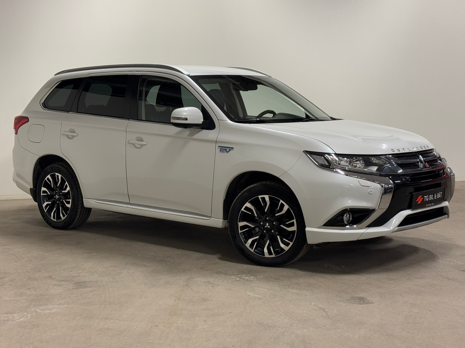 Mitsubishi Outlander PHEV 4WD Instyle+ 202HK - SKINN/ROCKFORD/360/RYGGE/KROK 3