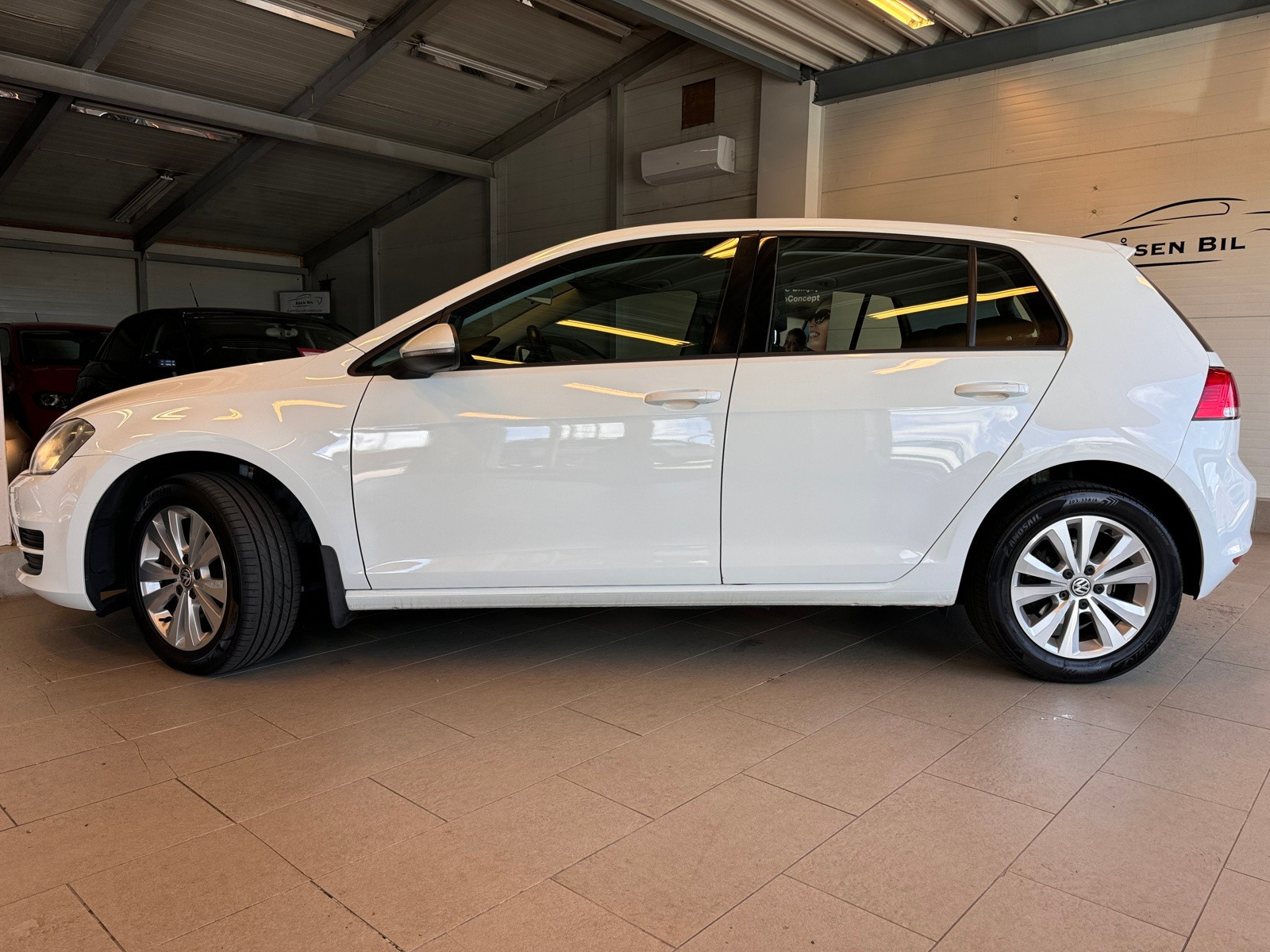Volkswagen Golf 86HK-TSI*2-SONERS-KLIMA*SENSOR-F/B*NAVIGASJON*DAB+*BT 2