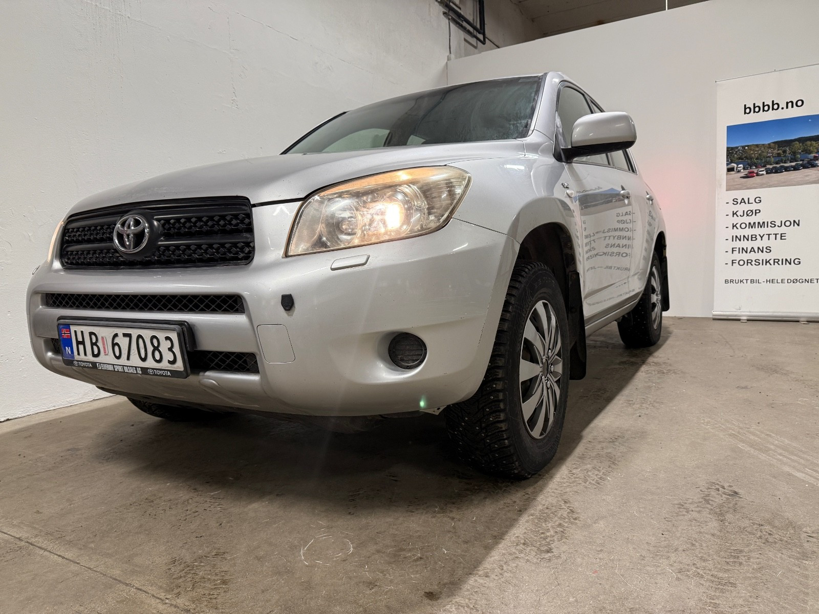 Toyota RAV4 2,2D.136HK.4WD.EUapril2027.Outlet.Se på denne! 3