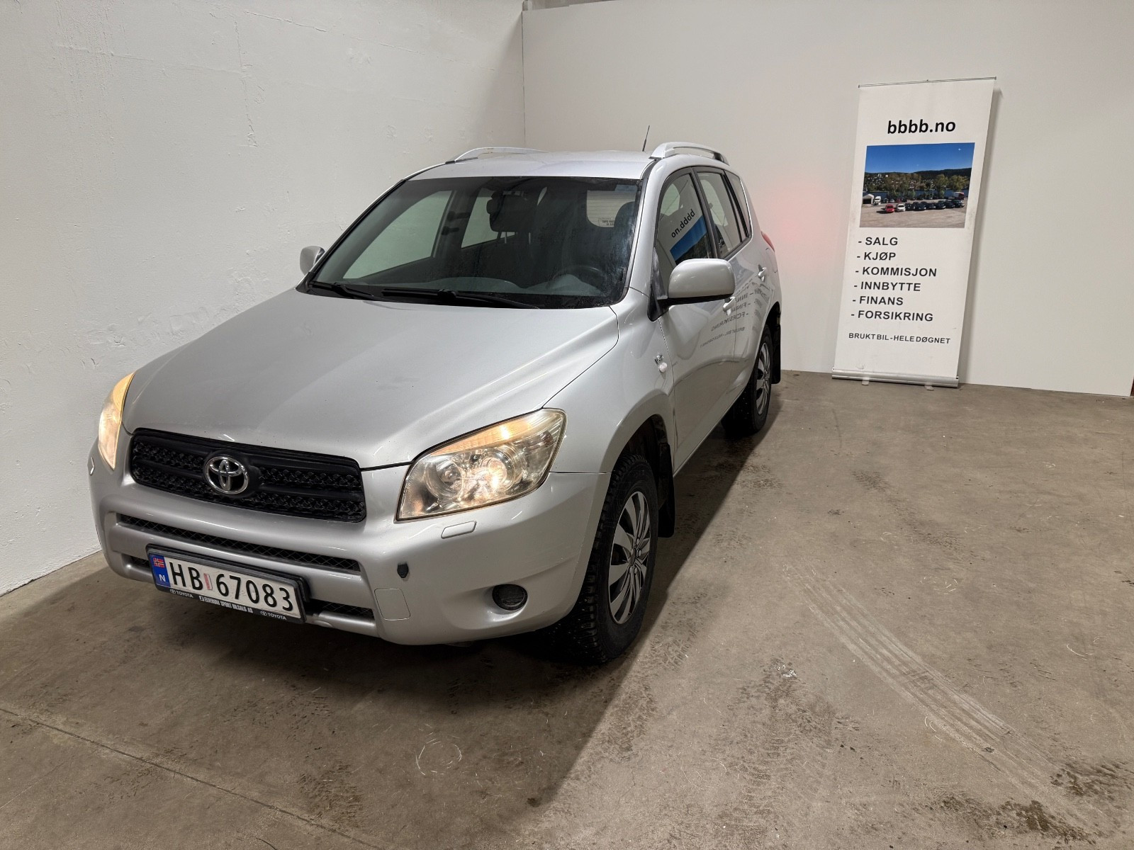 Toyota RAV4 2,2D.136HK.4WD.EUapril2027.Outlet.Se på denne! 2