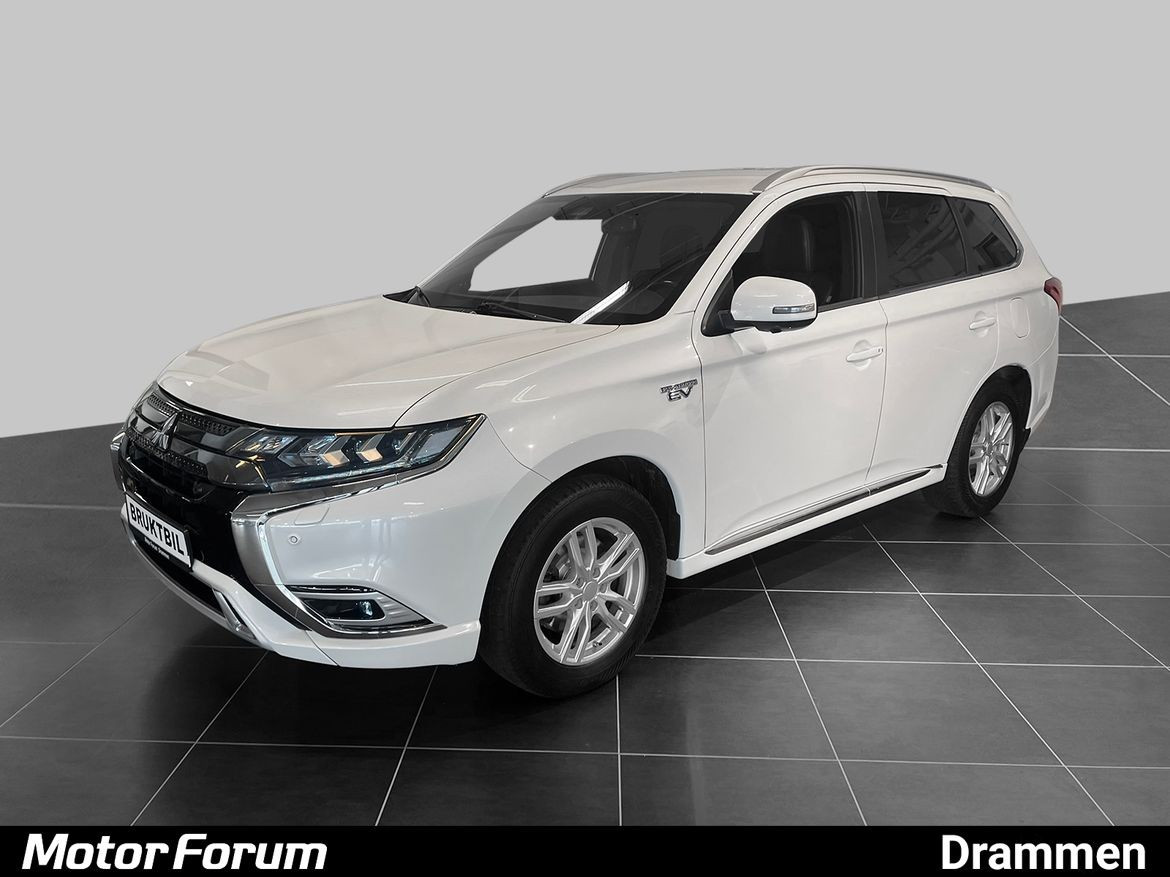Mitsubishi Outlander Instyle + M/hengerfeste