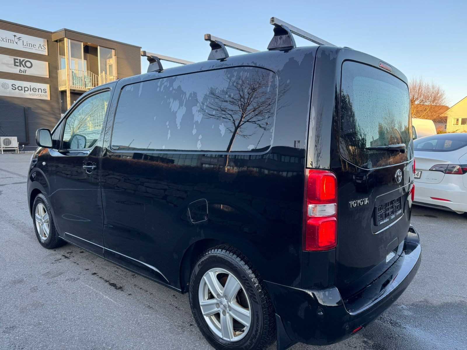 Toyota Proace 1,5D 120Hk/Ryggekam/DAB+/Parksens F+B/EU 2027/S+V+++ 3