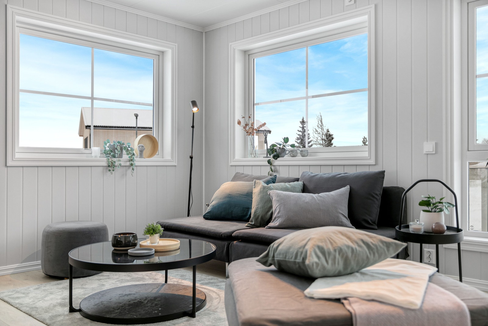 I og med dette er en endeleilighet har den vindu på tverrveggen. Foto er fra annen leilighet med lik planløsning. Galleribilde