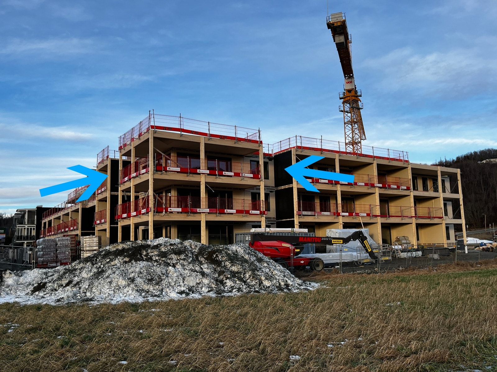 Leiligheten har en fantastisk hjørnebeliggenhet i 3. etasje. Her blir det nydelig utsikt og gode solforhold. Galleribilde